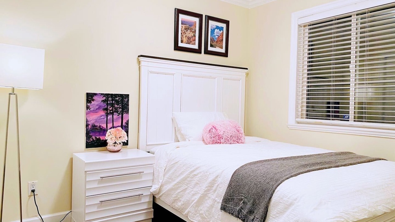 Photo of Bedroom in Fraserview