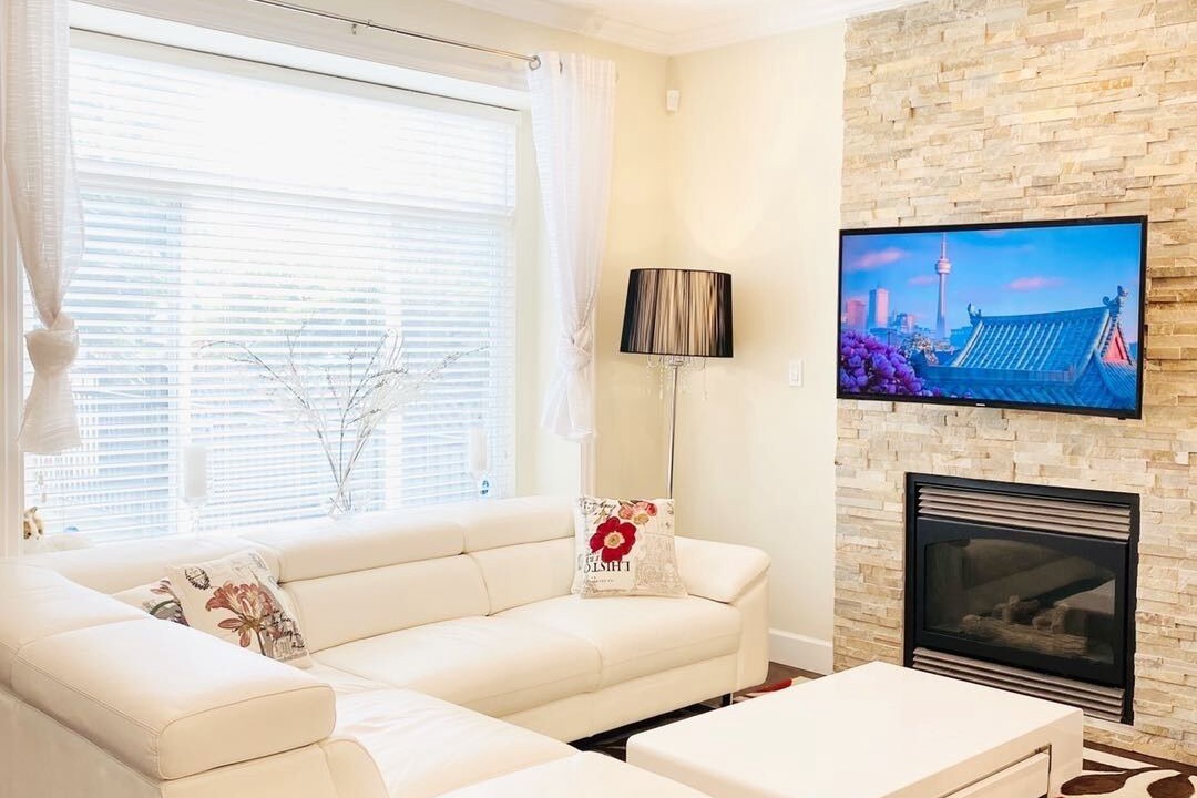 Photo of Livingroom in Fraserview
