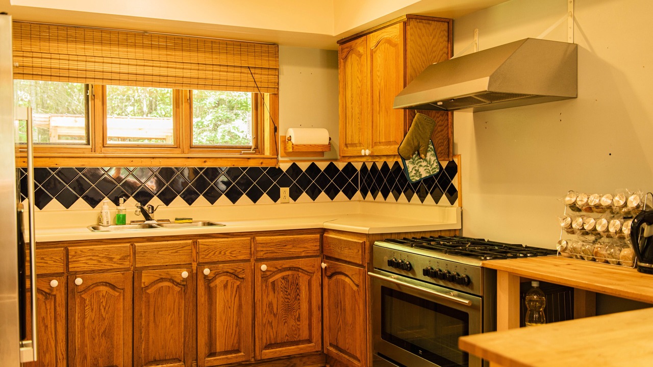 Photo of Kitchen in Val-des-Lacs