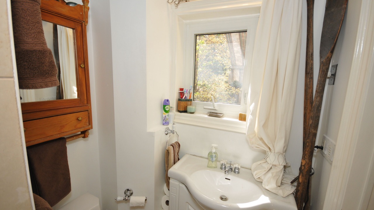 Photo of Bathroom in Bedford Park