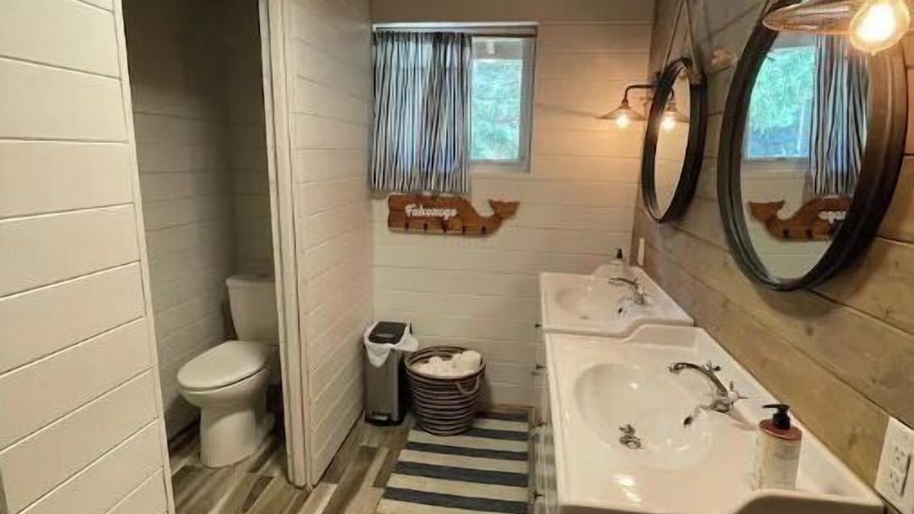 Photo of Bathroom in Whiteshell