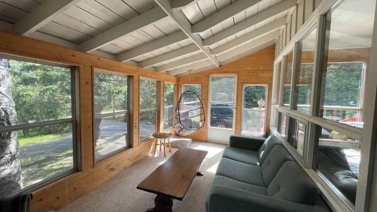 Photo of Livingroom in Whiteshell