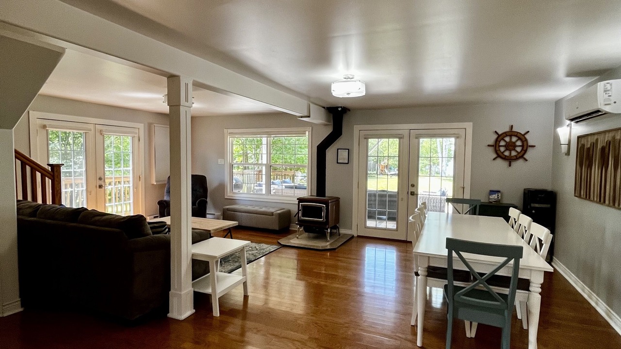 Photo of Livingroom in Marion Bridge