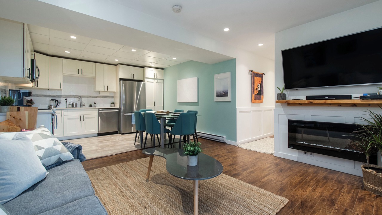 Photo of Livingroom in North Vancouver
