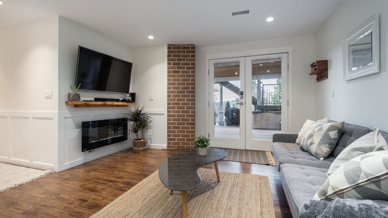 Photo of Livingroom in North Vancouver