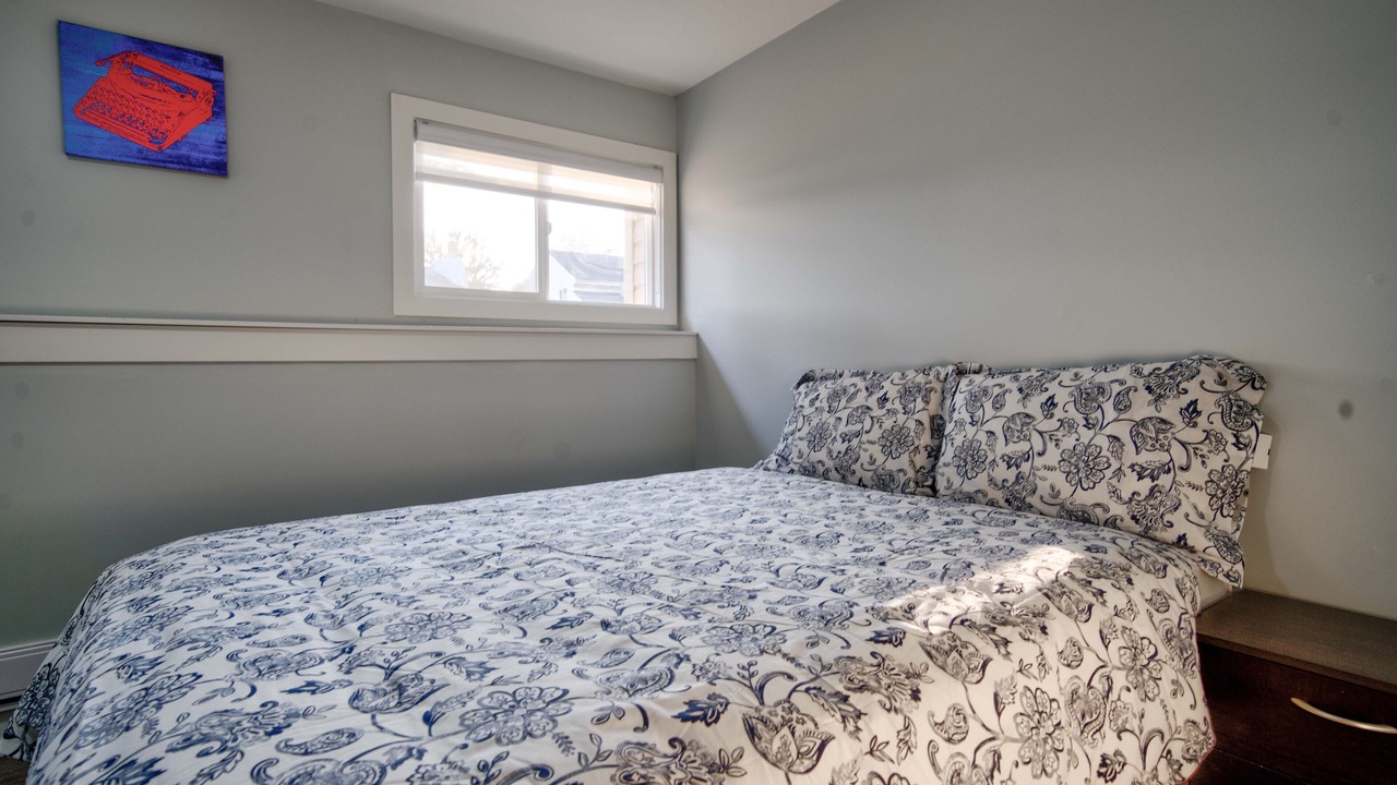 Photo of Bedroom in Langley