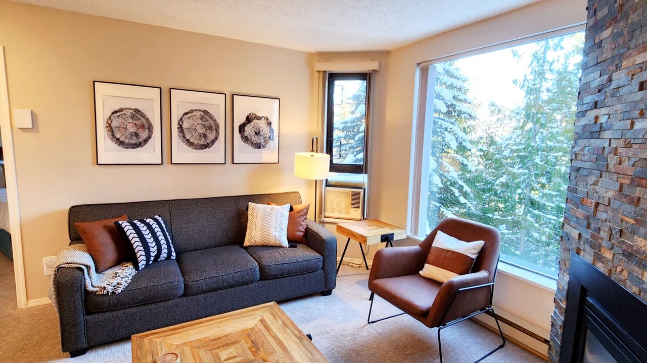 Photo of Livingroom in Upper Village