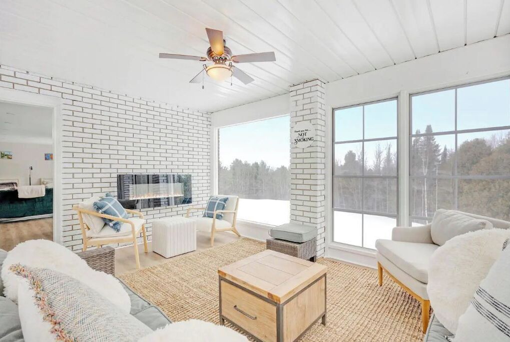 Photo of Livingroom in Calabogie