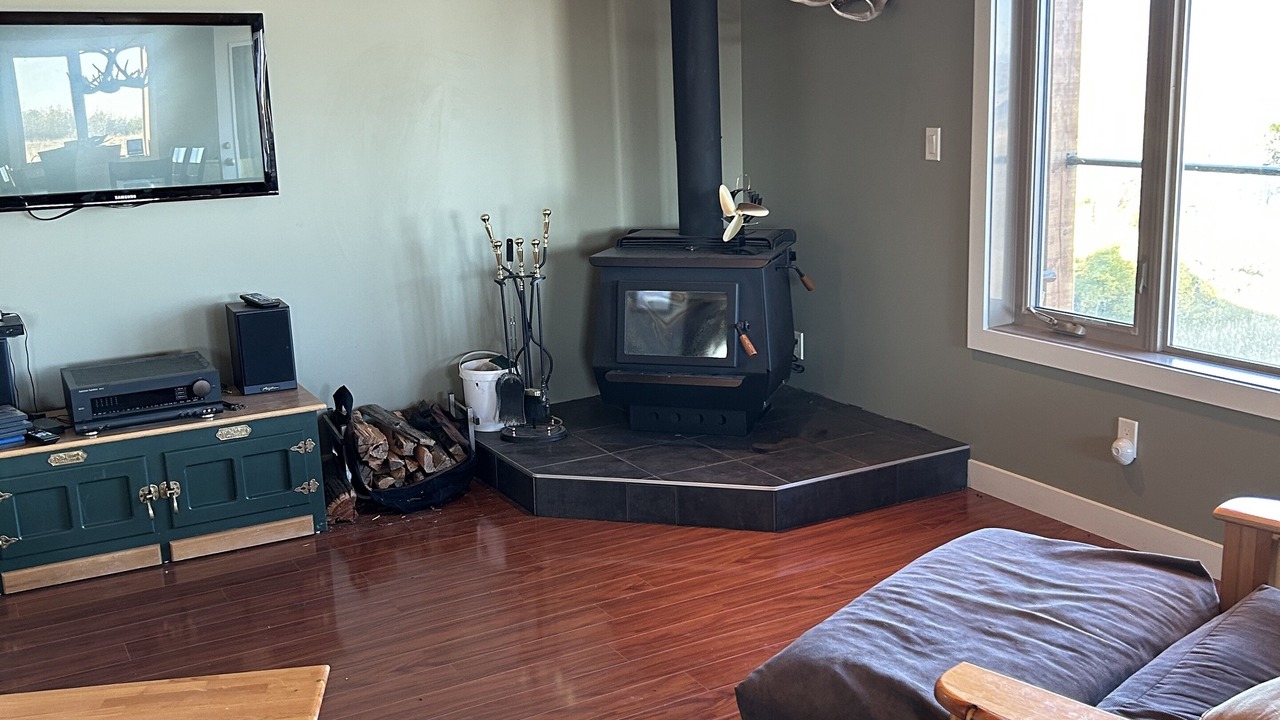 Photo of Livingroom in Division No. 3