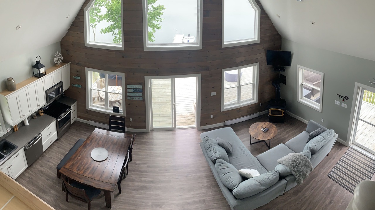 Photo of Livingroom in Boylston