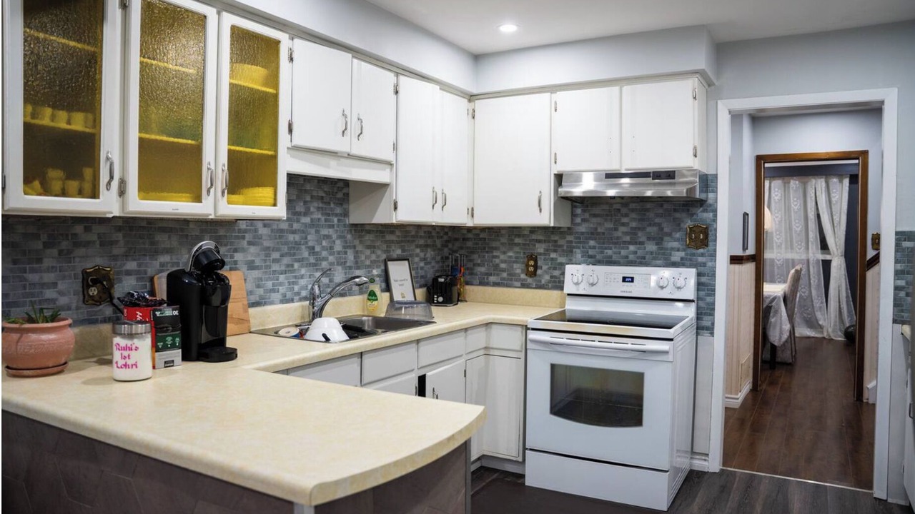 Photo of Kitchen in Halton Regional Municipality