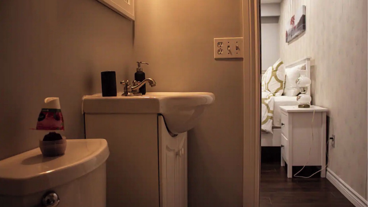 Photo of Bathroom in Halton Regional Municipality