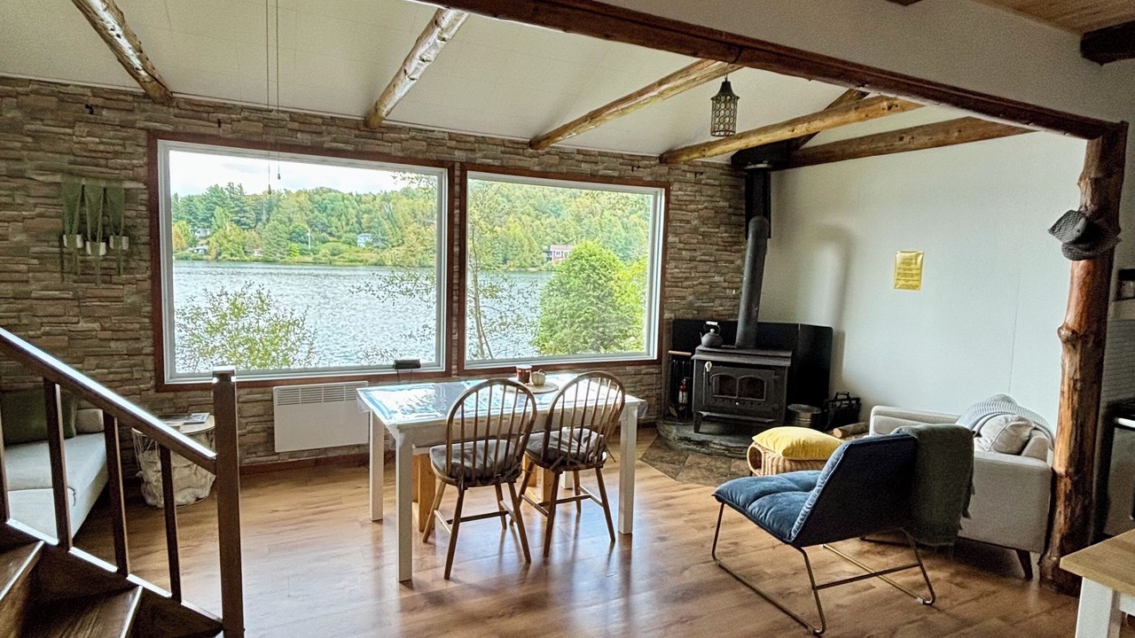 Photo of Livingroom in Saint-Hermenegilde