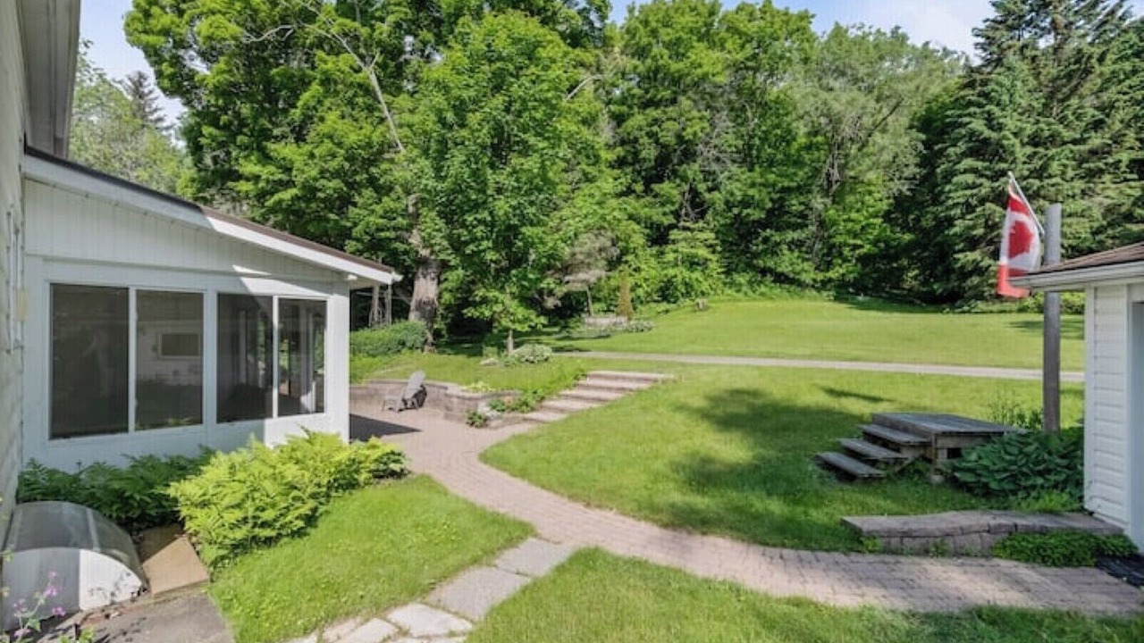 Photo of Patio Balcony in Colborne