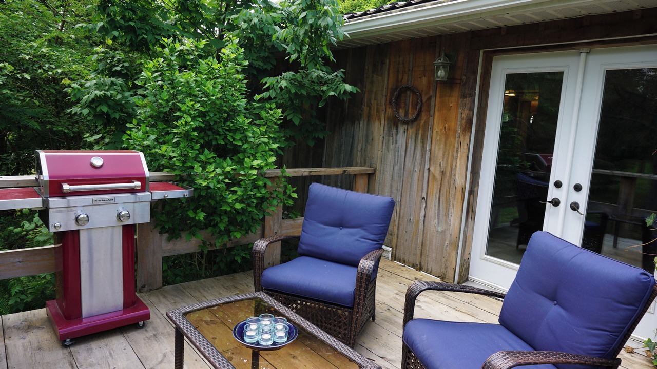 Photo of Patio Balcony in West Lincoln