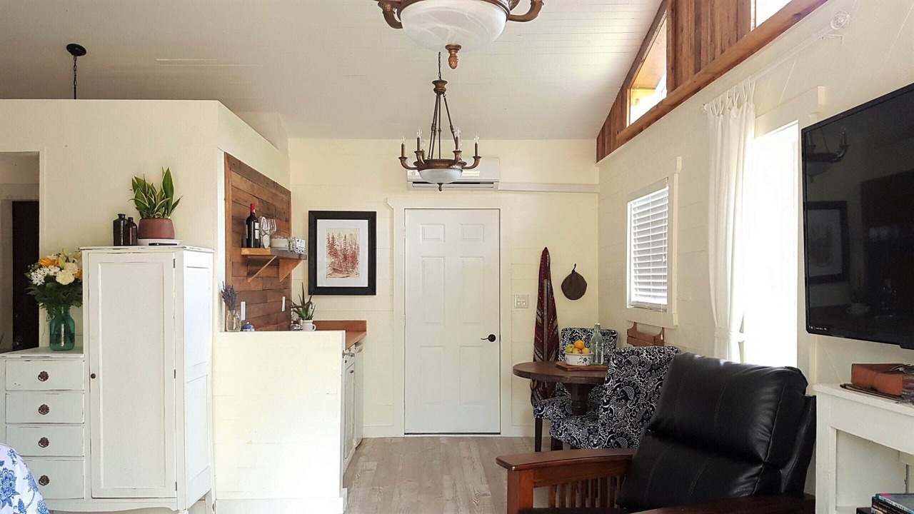 Photo of Livingroom in West Lincoln