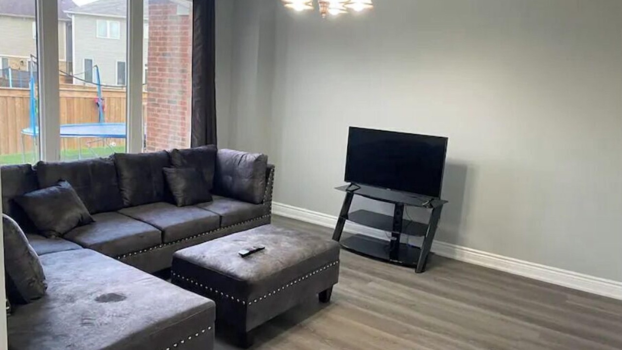 Photo of Livingroom in Brantford