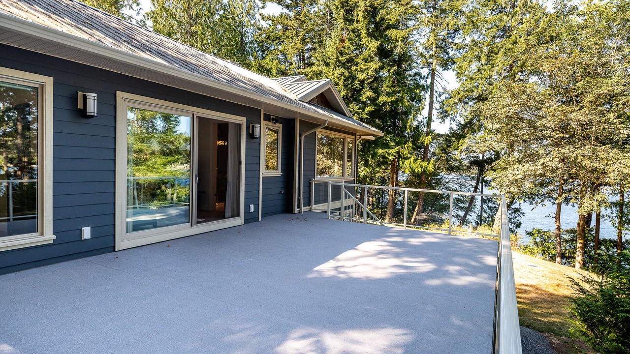 Photo of Patio Balcony in East Sooke