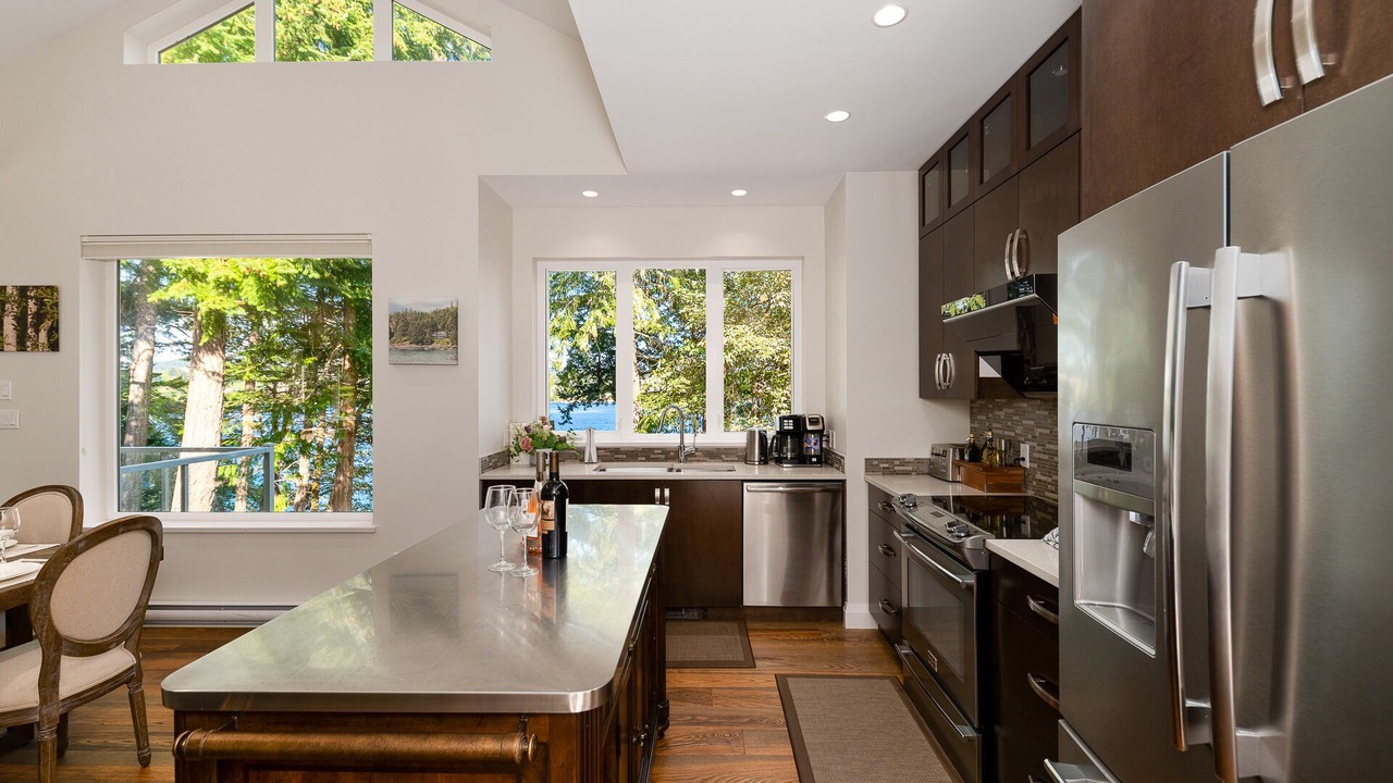 Photo of Kitchen in East Sooke