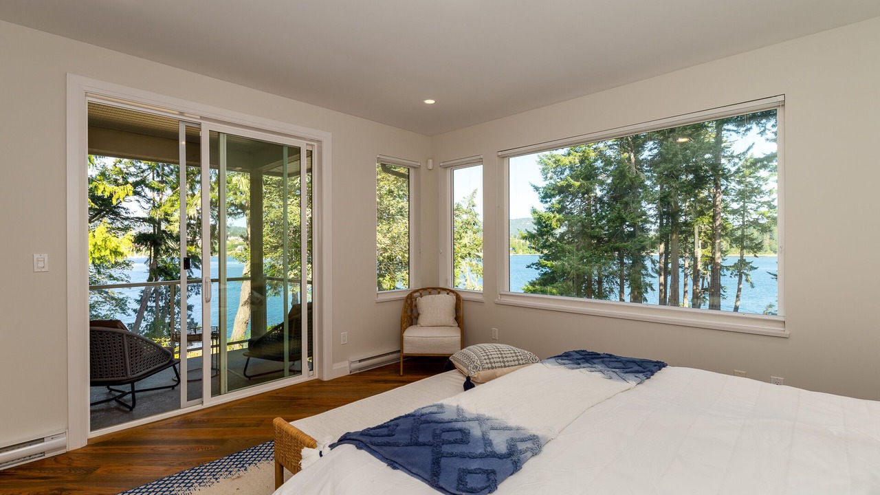 Photo of Bedroom in East Sooke