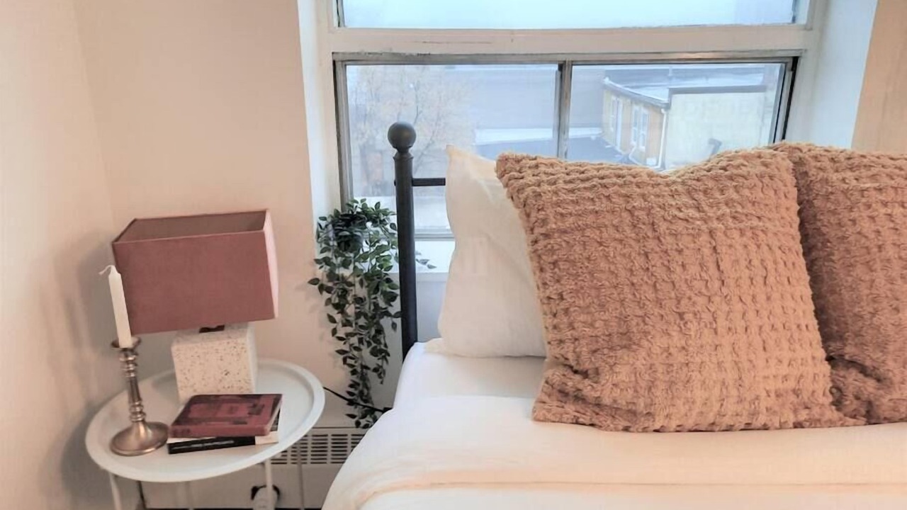 Photo of Bedroom in Inglewood