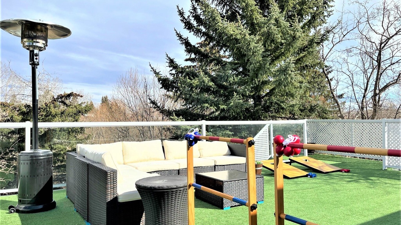 Photo of Patio Balcony in Northwest Calgary