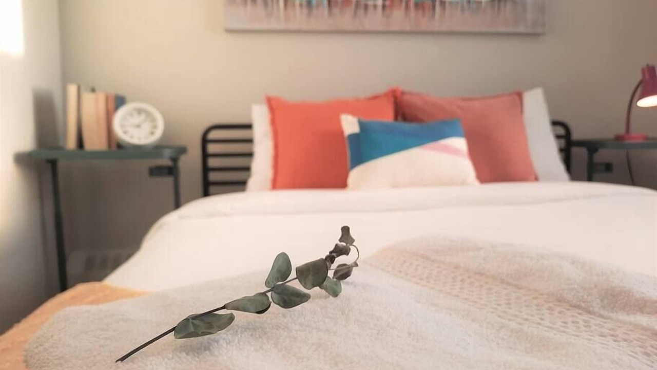 Photo of Bedroom in Inglewood