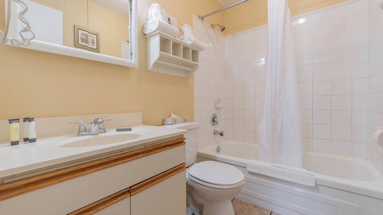 Photo of Bedroom in Okanagan-Similkameen