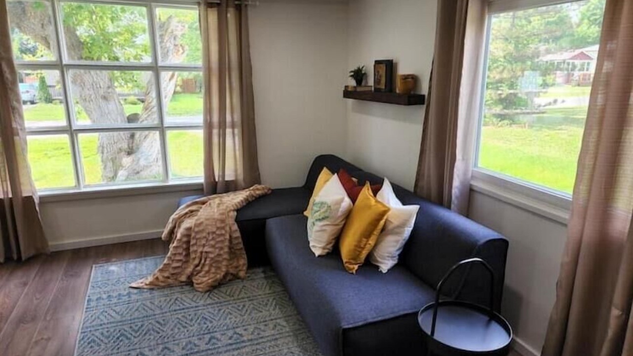 Photo of Livingroom in Alcona