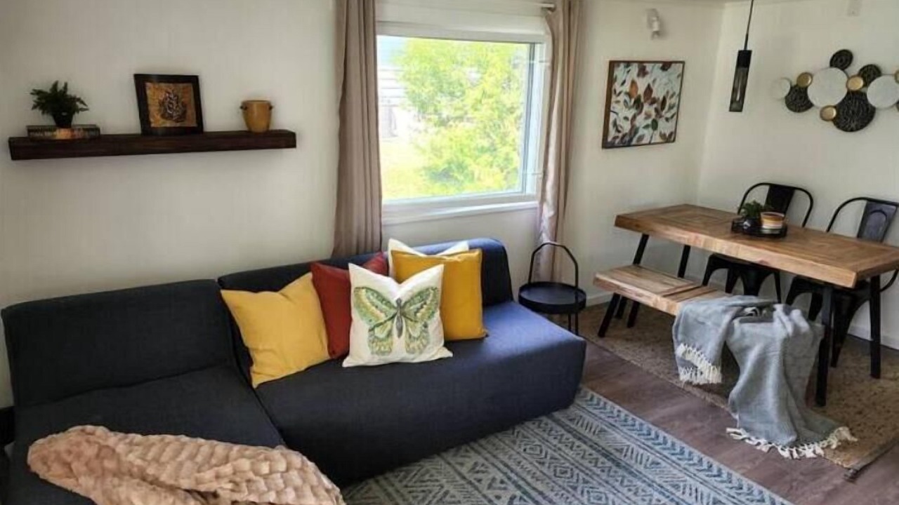 Photo of Livingroom in Alcona