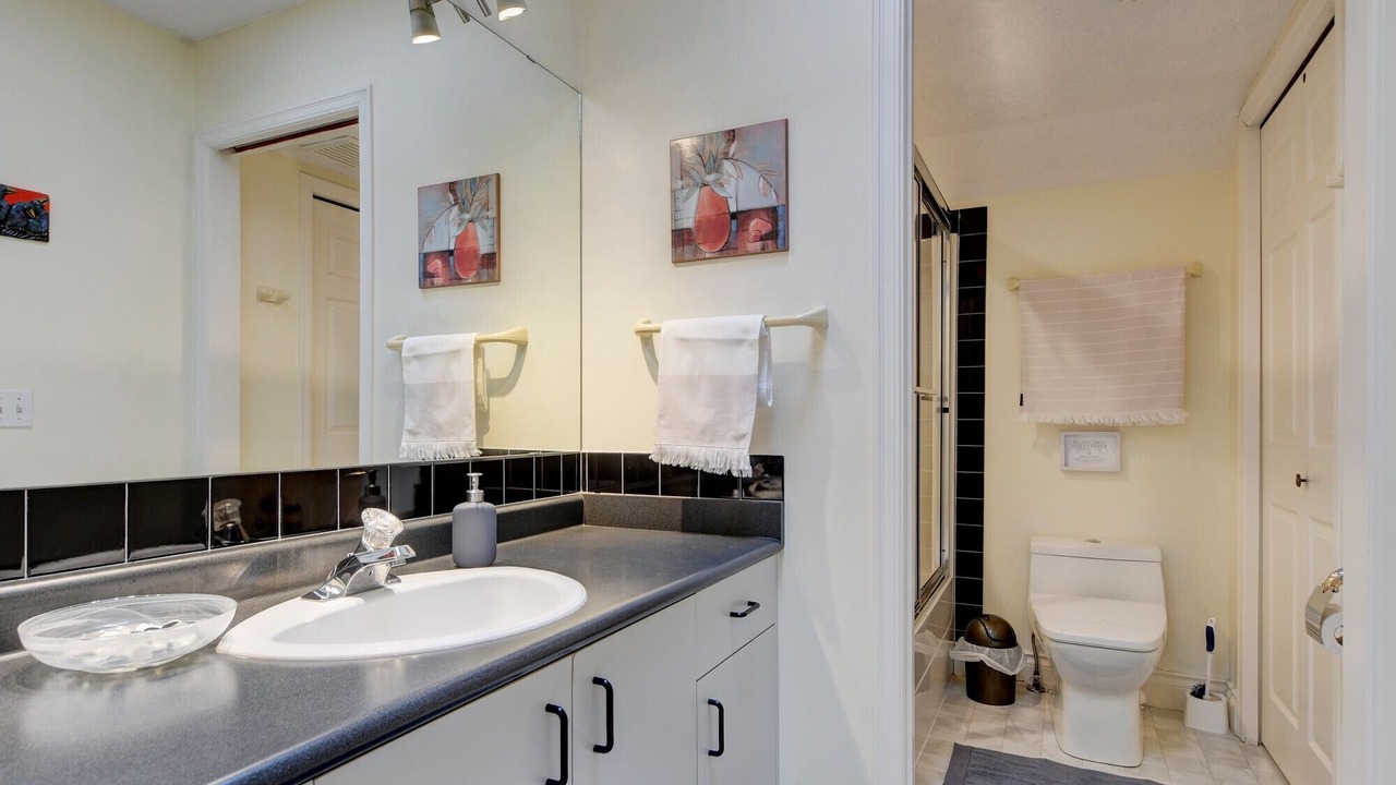 Photo of Bathroom in Otter Point