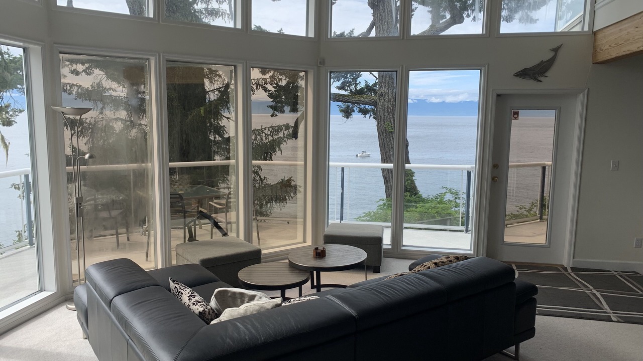 Photo of Livingroom in Otter Point