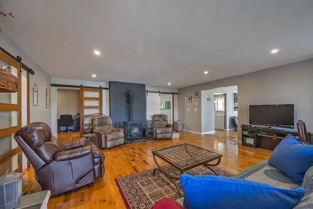 Photo of Bedroom in Frontenac