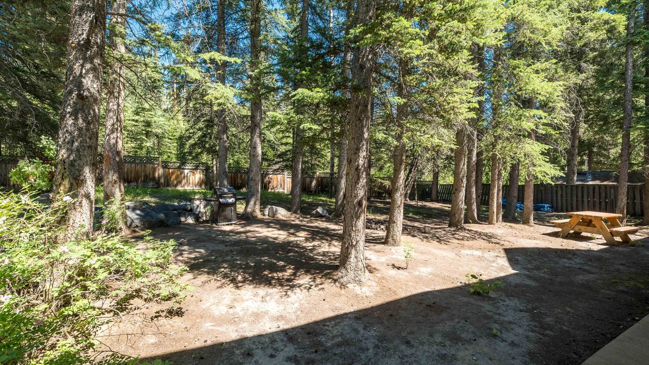 Photo of Outdoor in Harvie Heights