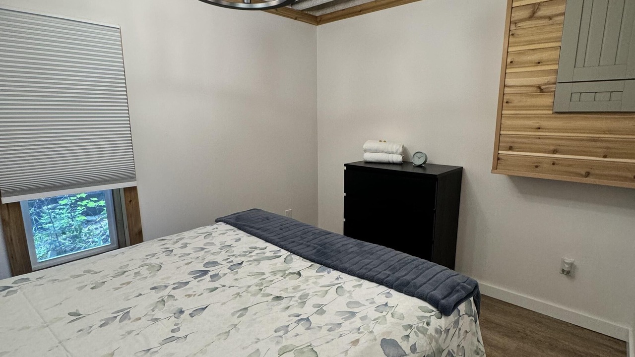 Photo of Bedroom in Anglemont