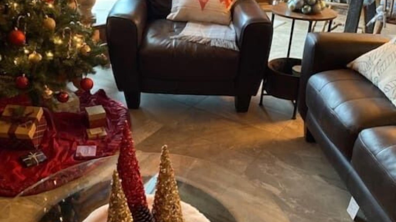 Photo of Livingroom in Anglemont