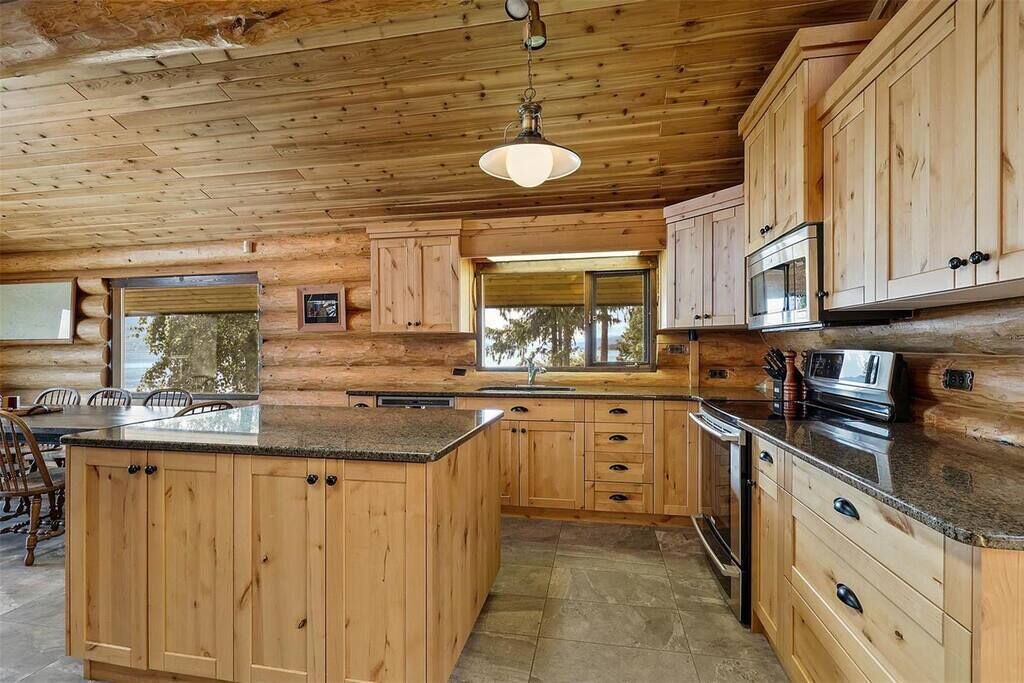 Photo of Kitchen in Anglemont