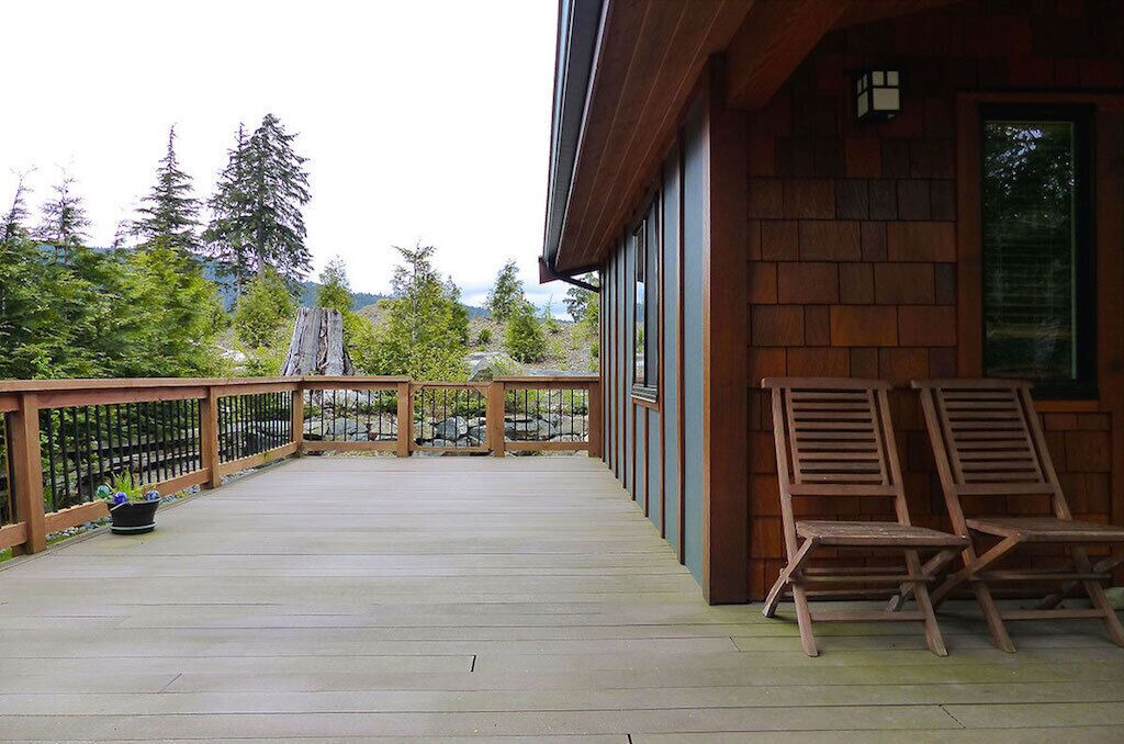 Photo of Patio Balcony in Port Renfrew