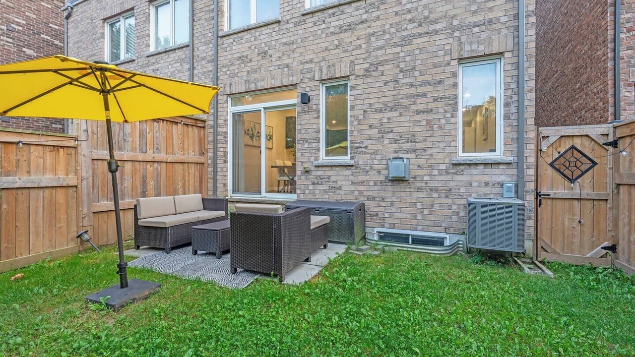 Photo of Patio Balcony in Lakeview