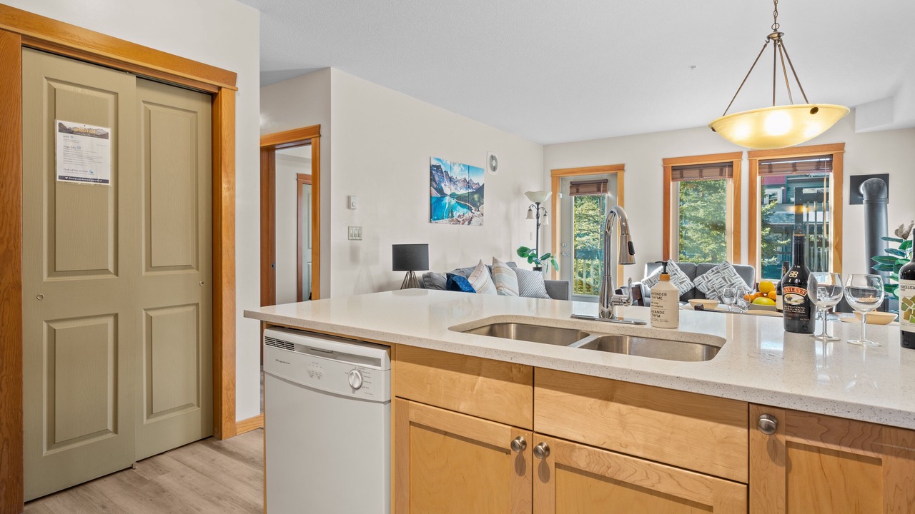 Photo of Bedroom in Cougar Creek