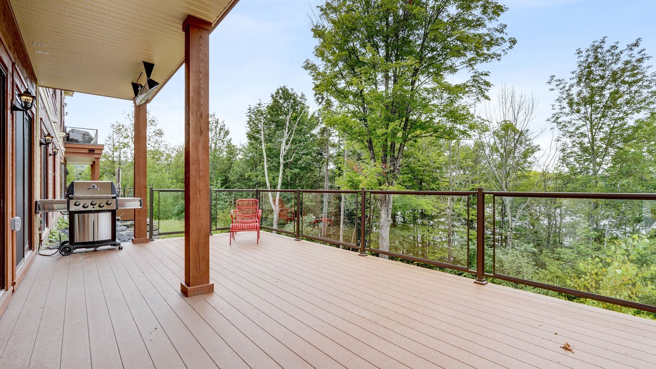 Photo of Patio Balcony in Ayers Cliff