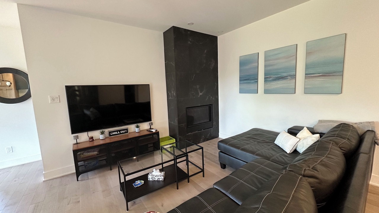 Photo of Livingroom in Ayers Cliff