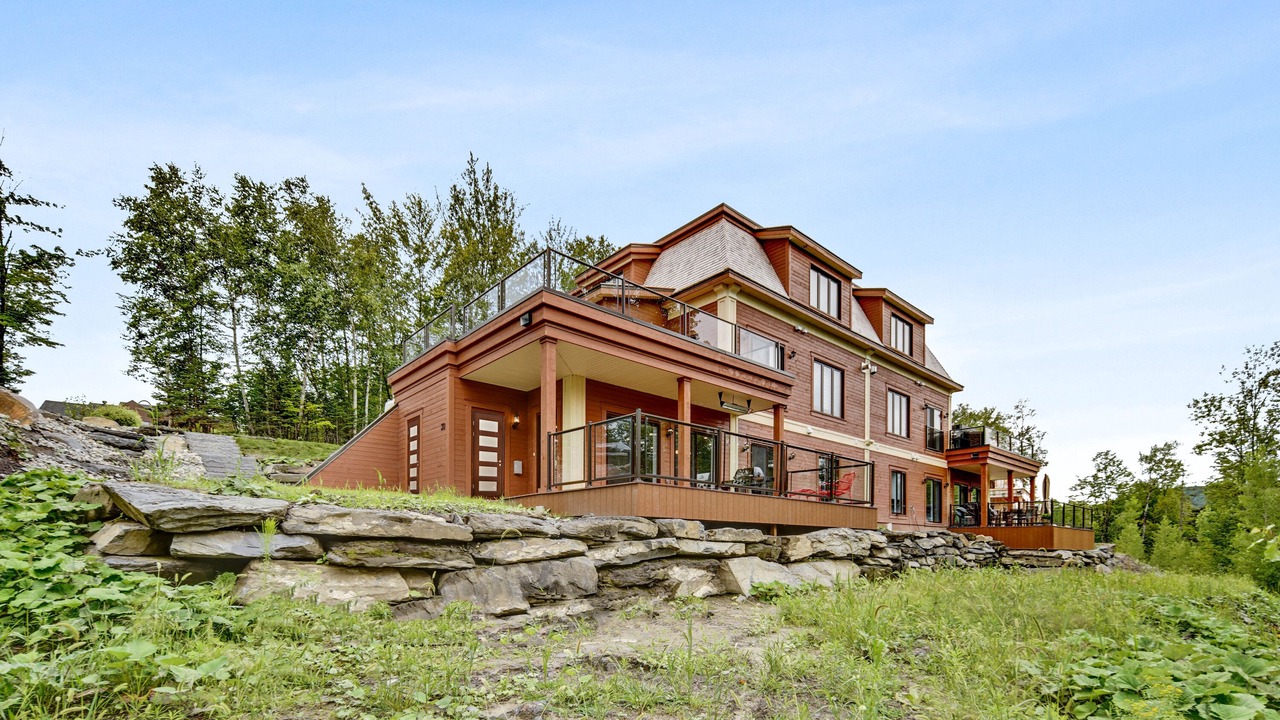 Photo of Outdoor in Ayers Cliff