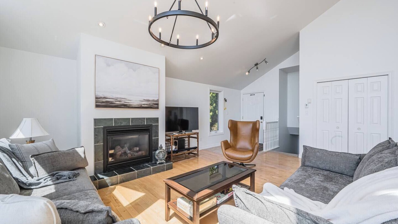 Photo of Livingroom in Lion's Head