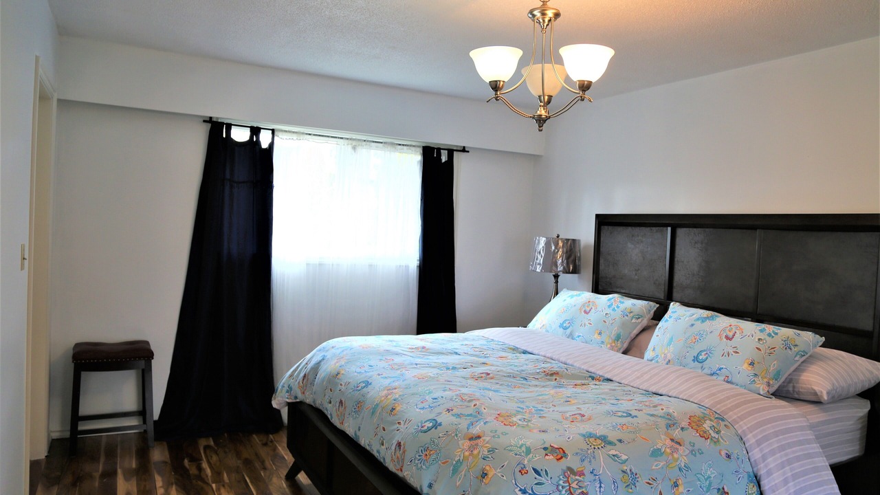 Photo of Bedroom in Colwood
