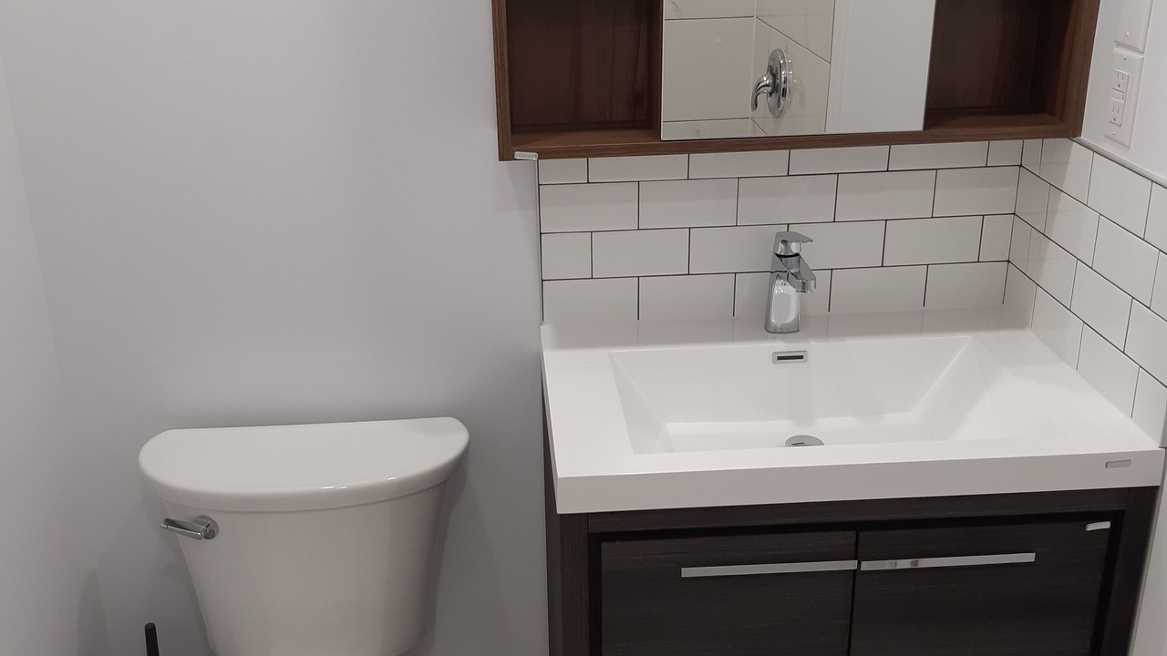 Photo of Bathroom in LaSalle