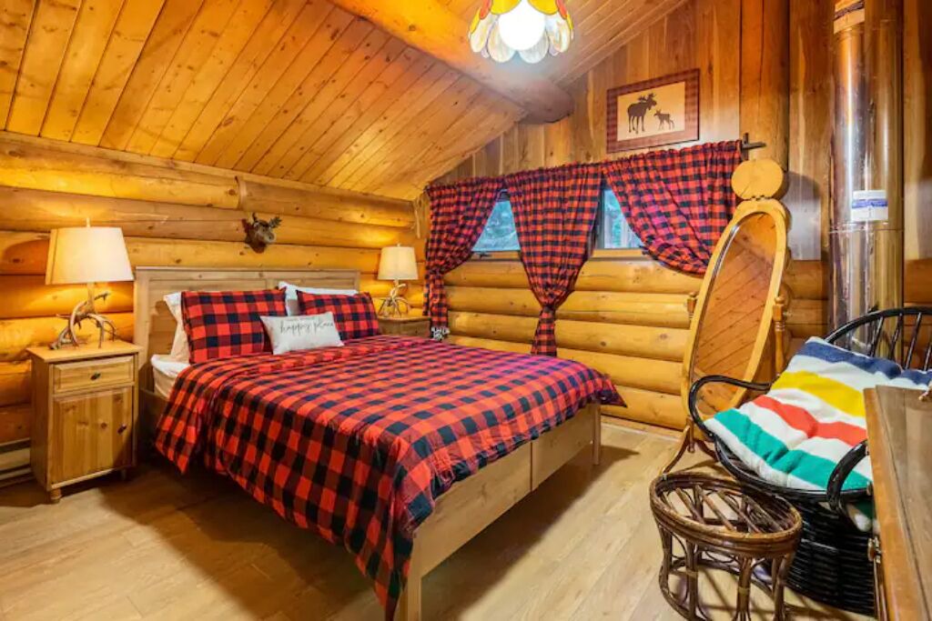 Photo of Bedroom in Sunshine Valley