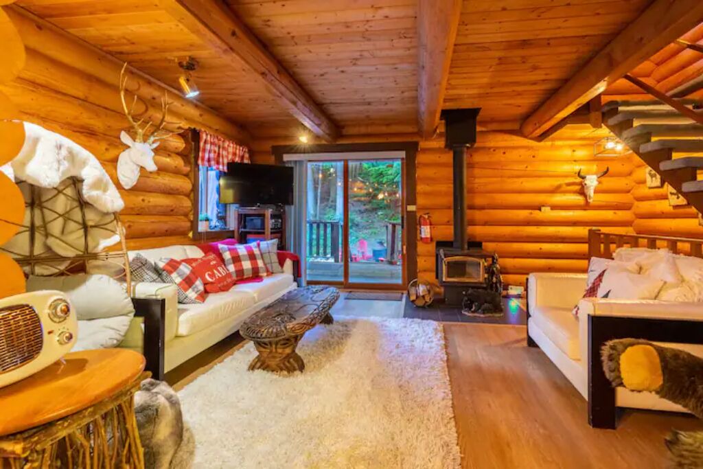 Photo of Livingroom in Sunshine Valley