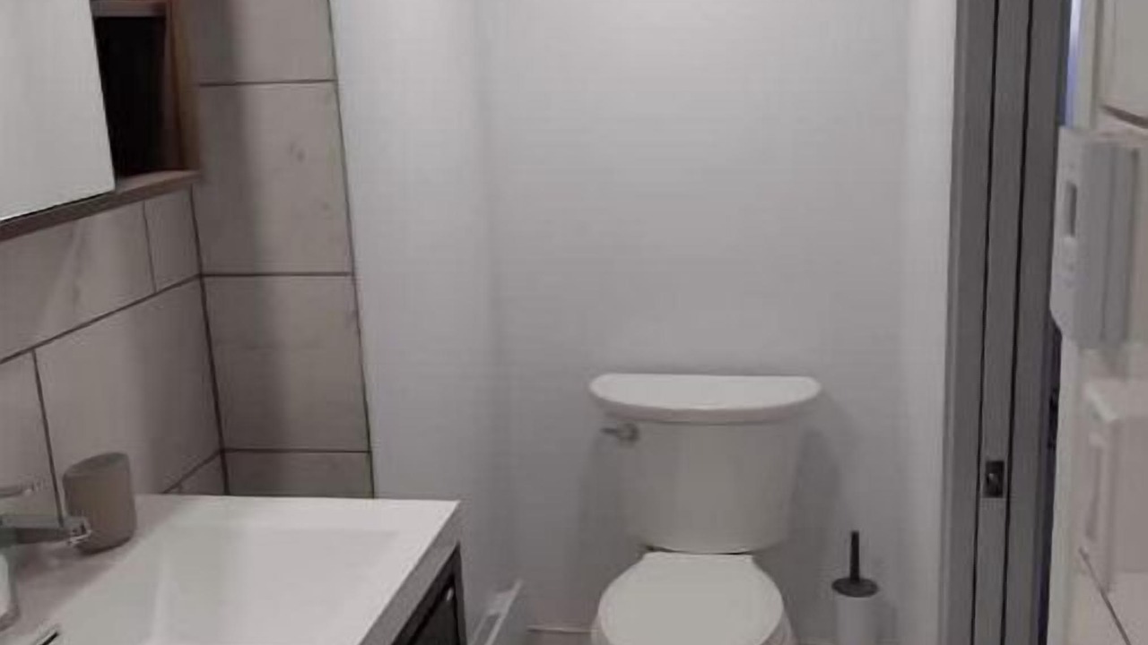 Photo of Bathroom in LaSalle