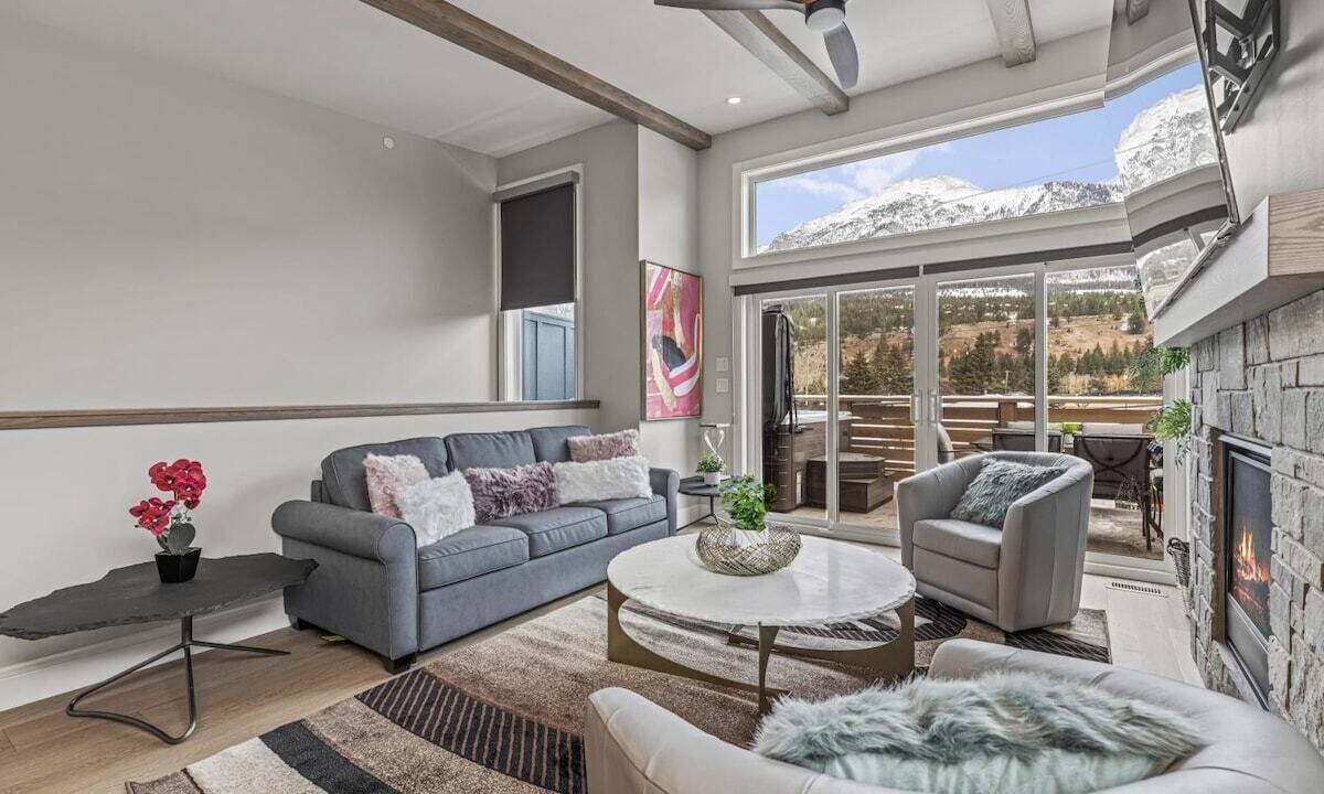 Photo of Livingroom in Teepee Town